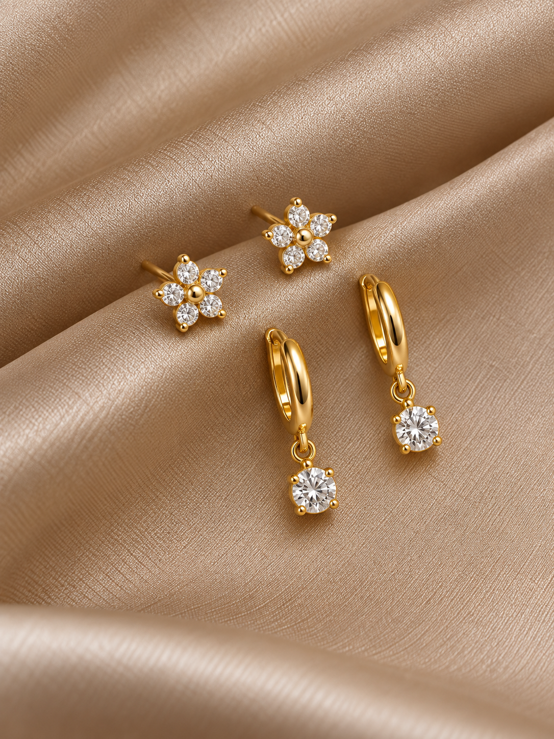 Conjunto de Brincos Flor Dourados