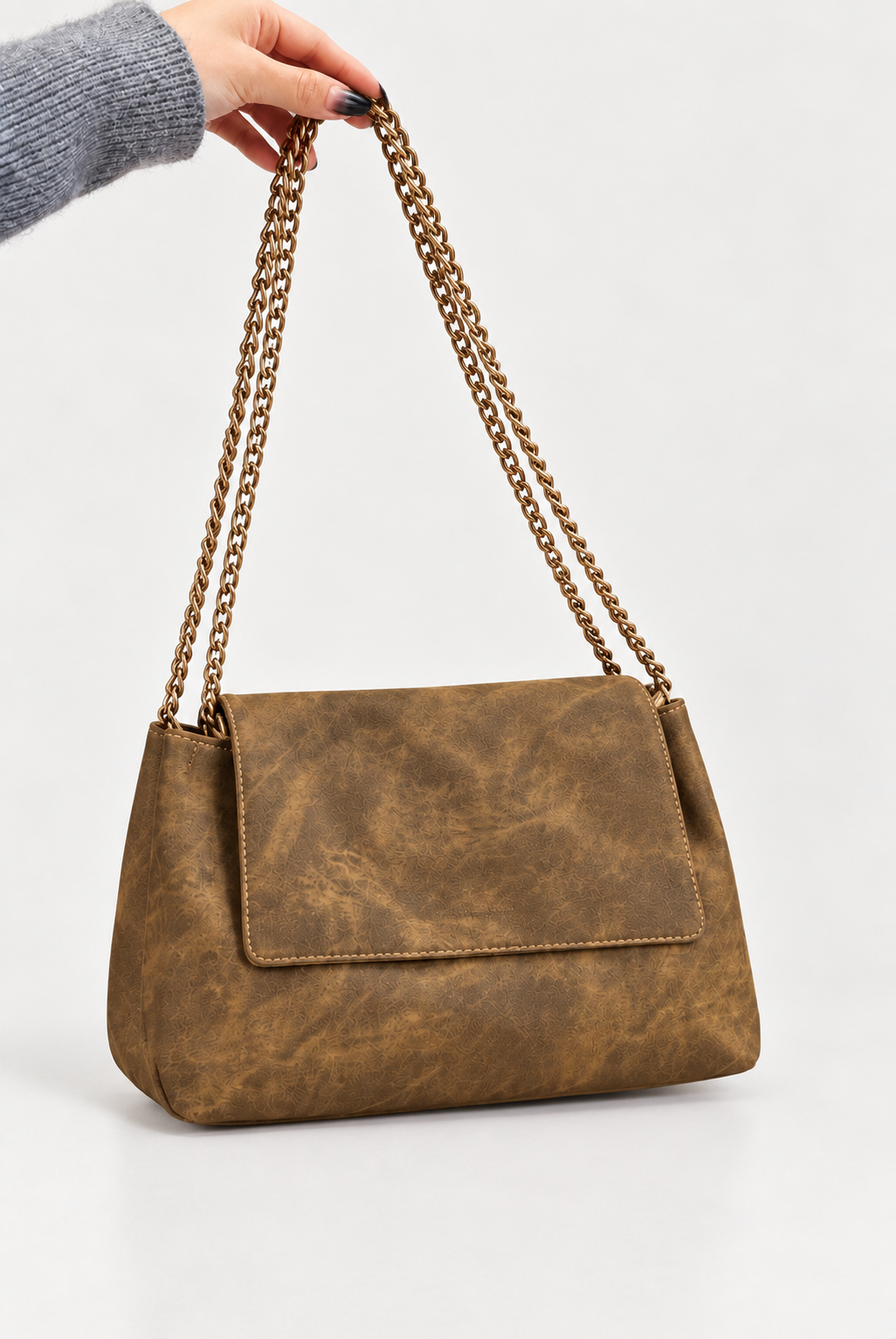 Bolsa de Ombro  com Corrente
