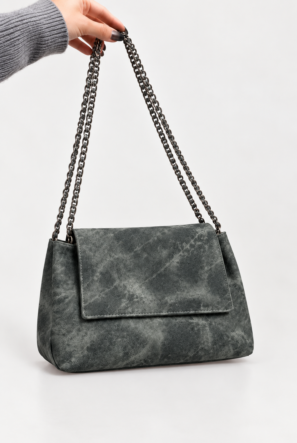 Bolsa de Ombro  com Corrente