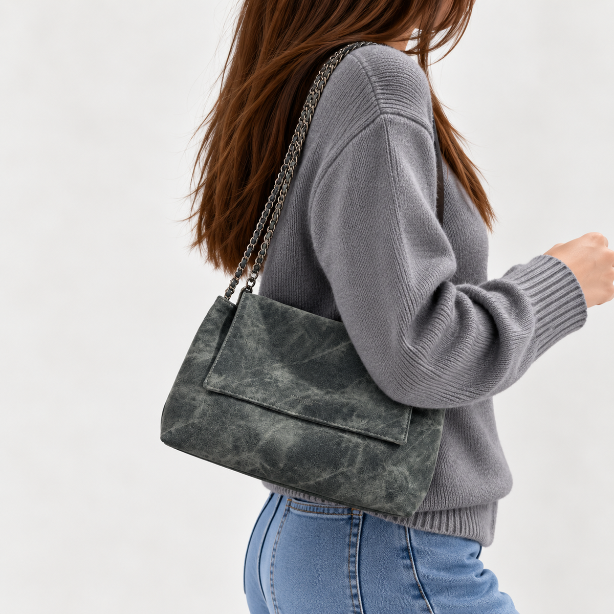 Bolsa de Ombro  com Corrente